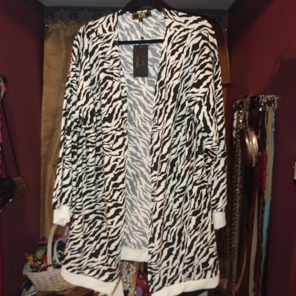 Lucky & Blessed Zebra Print Duster Large NWT - Picture 1 of 5